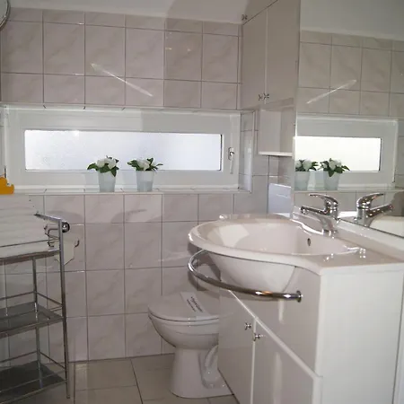 21028 * ווינטרברג